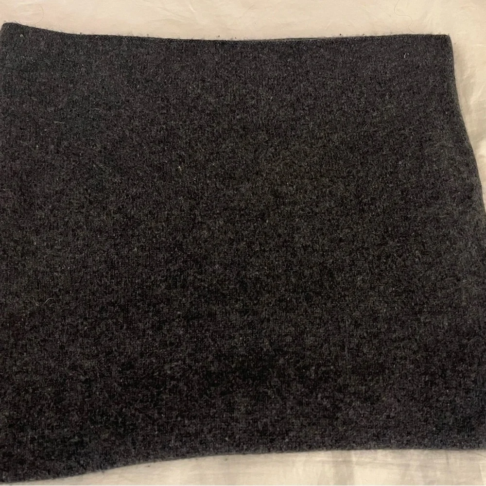 Aritzia Charcoal Gray Cashmere Scarf (no tags) - Picture 1 of 2